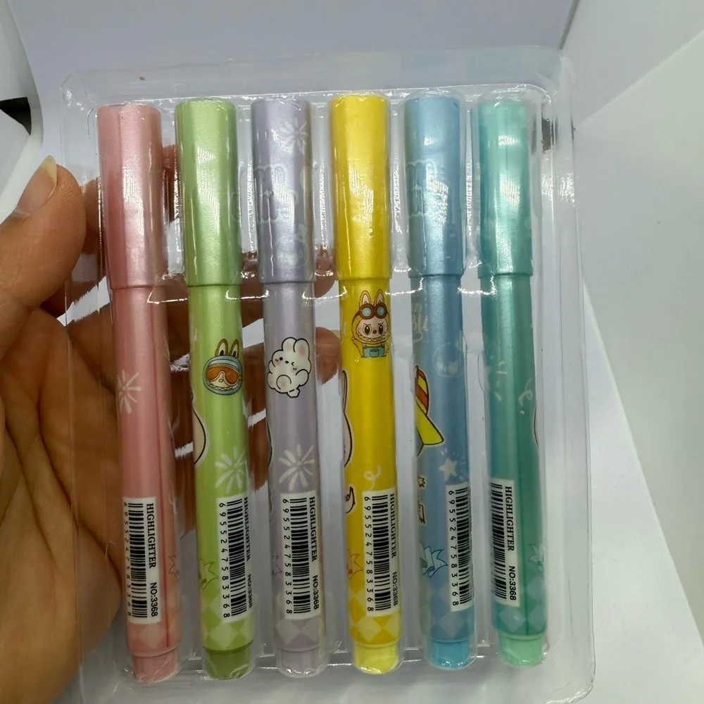 Labubu Set of 6 Highlighters, Markers Box